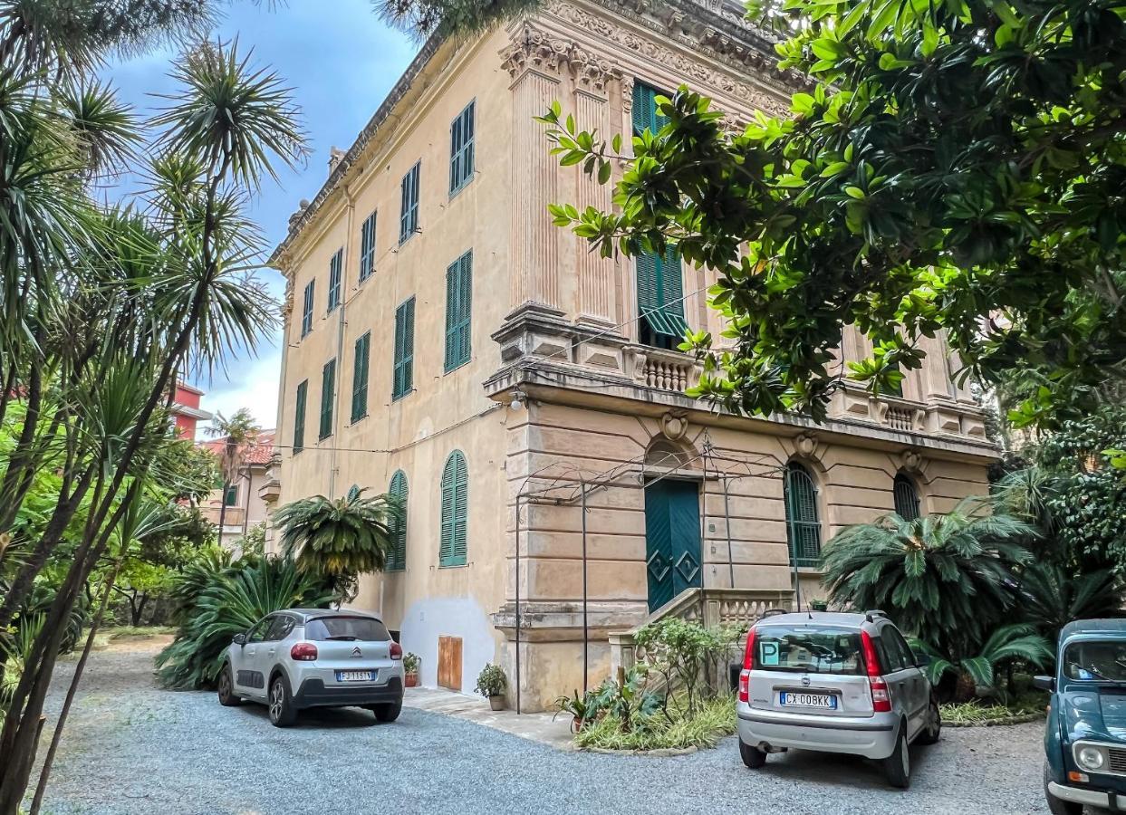 Appartamenti In Villa Del '900 Varazze Exterior photo